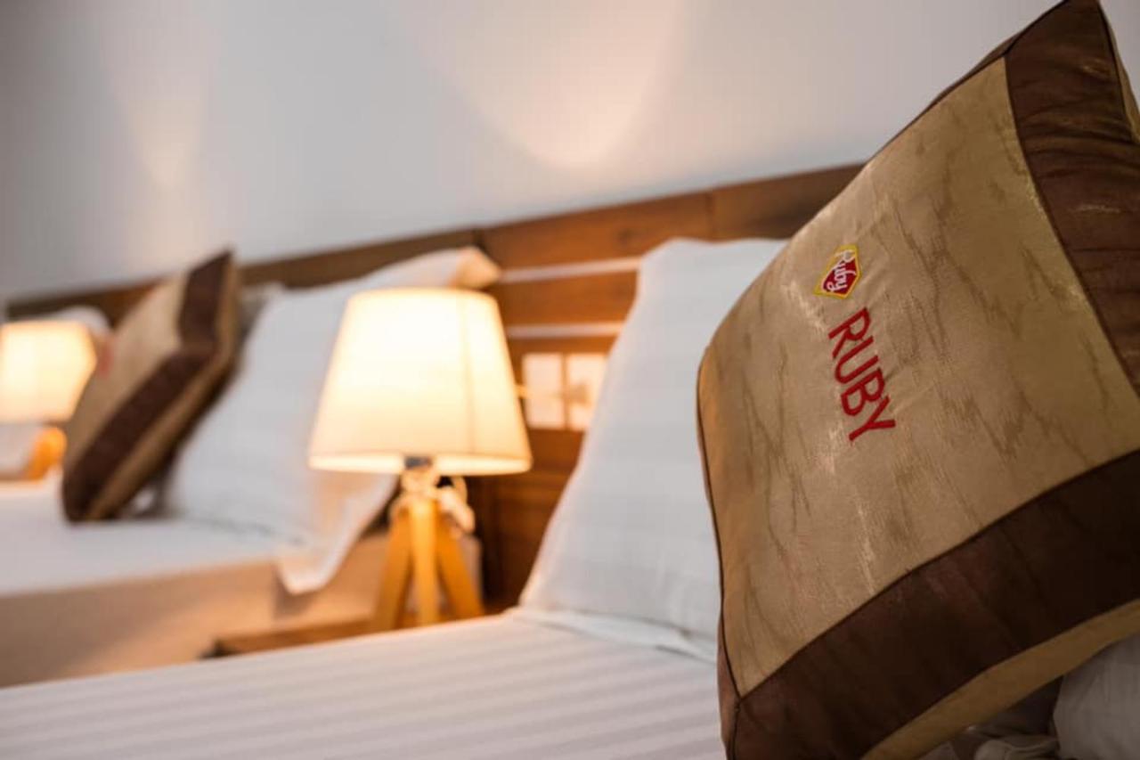 Ruby Hotel Cat Ba Dong Khe Sau Kültér fotó